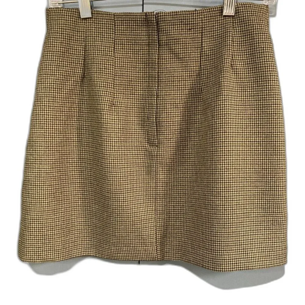Women's Brown Plaid Mini Skirt Size‎ 9
